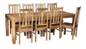 Essgruppe aus massivem Mango-Holz für 8 Personen