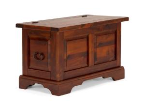 Massive Truhe Catana aus lackierter Kiefer, braun