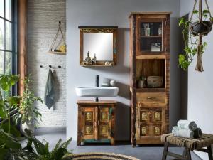 Massives Badezimmer-Set Sumana aus recyceltem Holz, lackiert, braun