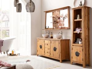 Massives Badezimmer-Set Rangún aus lackierter Kiefer, braun