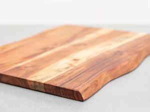 Holzschneidebrett 38x30x2 cm