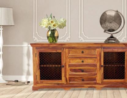 Rustikální vs. moderní masivní komody: Jaký styl zvolit? Rustikální vs. moderní masivní komody: Jaký styl zvolit?