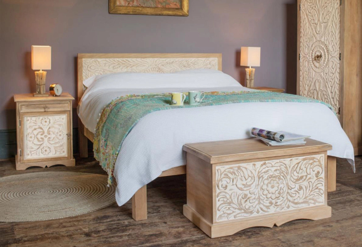 Pflege von massivem indischen Möbeln