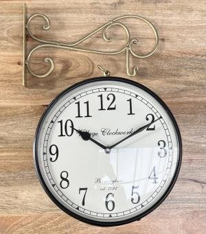 Zweifache Wanduhren Ø 25 cm