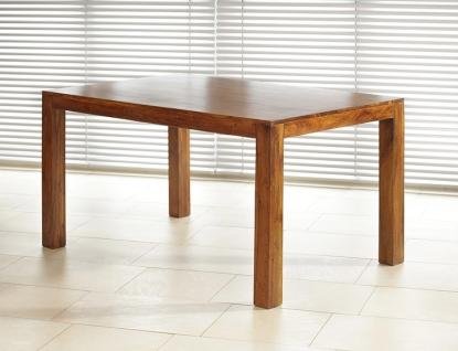 Masivní jídelní stůl: Trvanlivý a přitažlivý centrální bod Vaší domácnosti Masivní jídelní stůl: Trvanlivý a přitažlivý centrální bod Vaší domácnosti