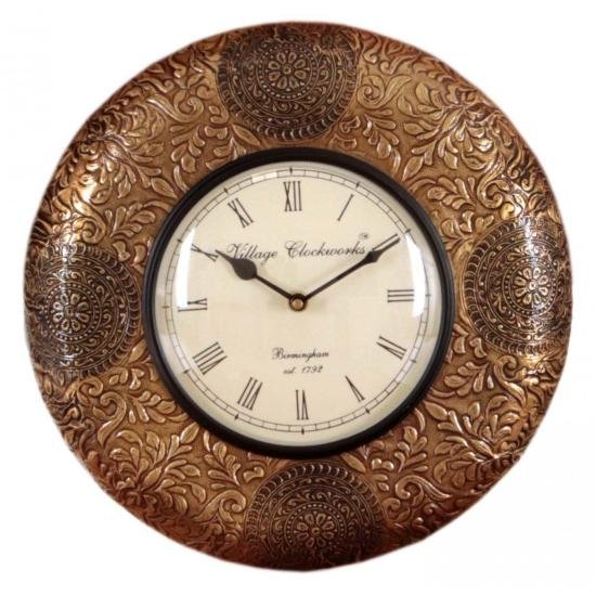 Nástěnné hodiny Ø 30 cm