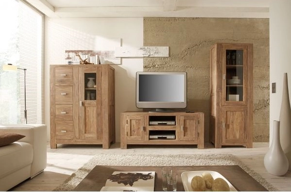 Ein rustikales Wohnzimmer passt auch in moderne Haushalte