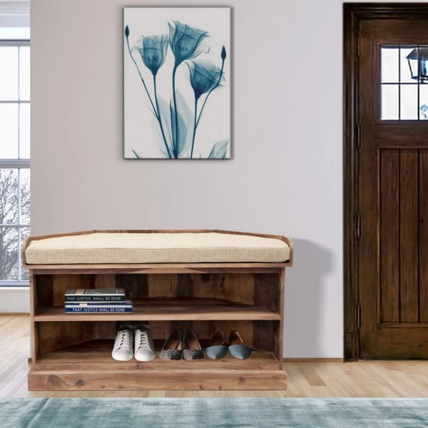 Heimische Schönheit aus Massivholz: Wählen Sie Möbel aus Holz, die jedes Interieur beleben.